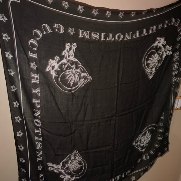 Gucci shawl/scarf - Picture 3 of 4